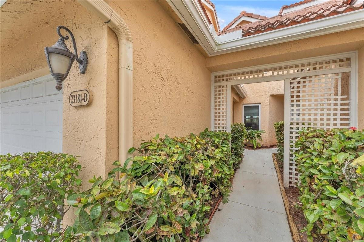 23181 Fountain View Drive, Unit D Boca Raton, FL 33433 - Photo 3 of 49 Photo 3