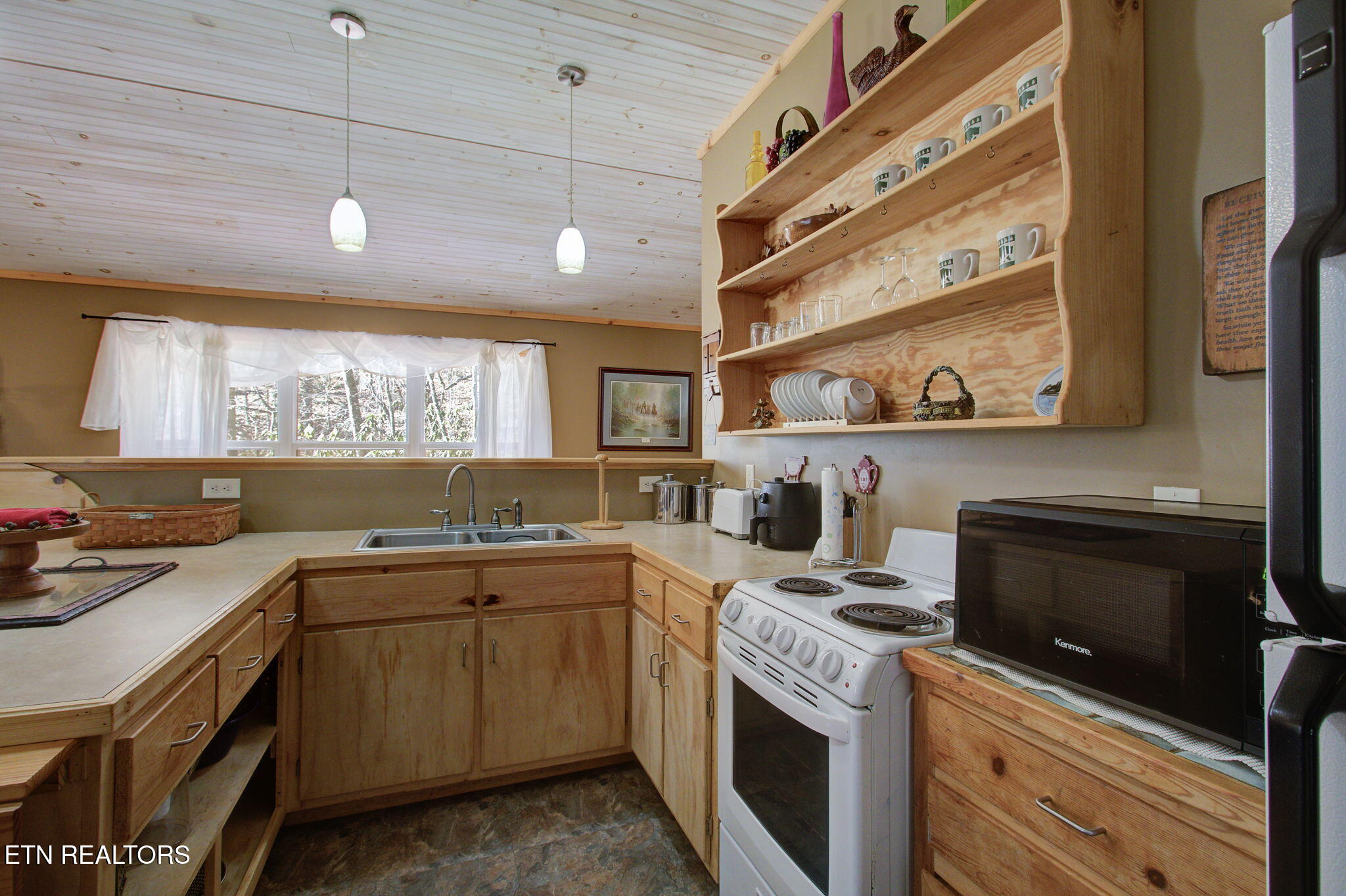 1324 Huskey Branch Road Walland, TN 37886 - Photo 19 of 37 IMG_6001