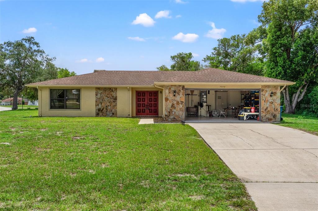 7358 Glen Cove Road Weeki Wachee, FL 34613 - Photo 2 of 28 Gallery Image 2