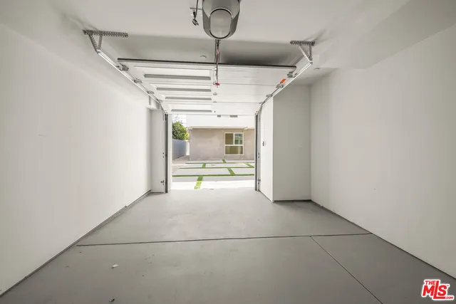 a view of a storage & utility room