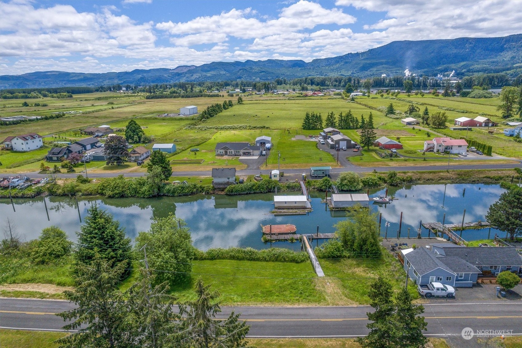 157 North Welcome Slough Road Cathlamet, WA 98612 - Photo 1 of 9 Gallery Image 1