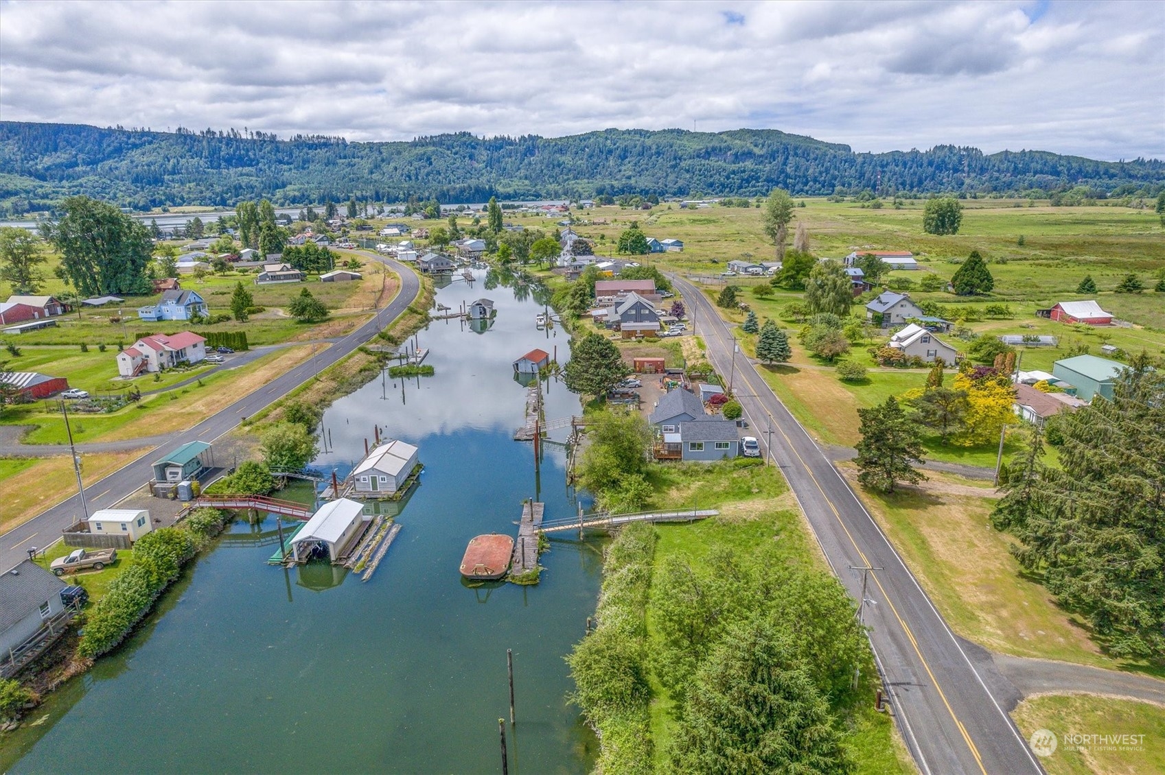 157 North Welcome Slough Road Cathlamet, WA 98612 - Photo 5 of 9 Gallery Image 5