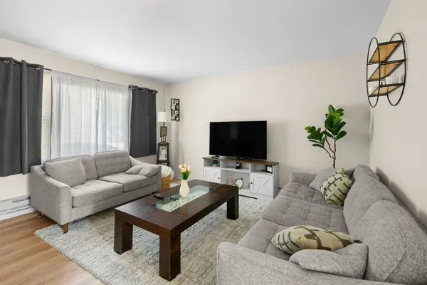 $340,000 | 775-785 Gerten Avenue, Aurora, IL 60505