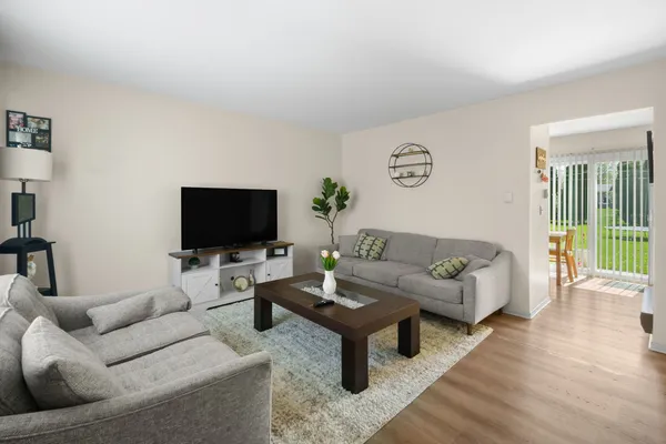 $340,000 | 775-785 Gerten Avenue, Aurora, IL 60505