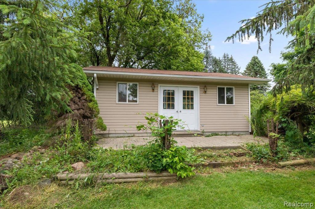12423 Odell Road Linden, MI 48451 - Photo 37 of 51