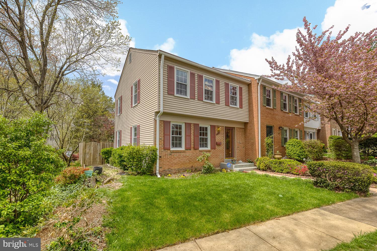 8440 Kitchener Drive Springfield, VA 22153 - Photo 3 of 42 Gallery Image 3