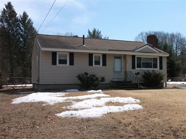 396 Acton Road Chelmsford, MA 01824 - Photo 3 of 25 Gallery Image 3