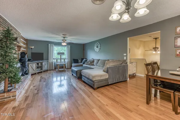 $449,900 | 12288 Bristol Highway, Bristol, VA 24202