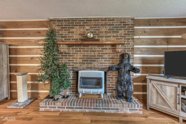 $449,900 | 12288 Bristol Highway, Bristol, VA 24202