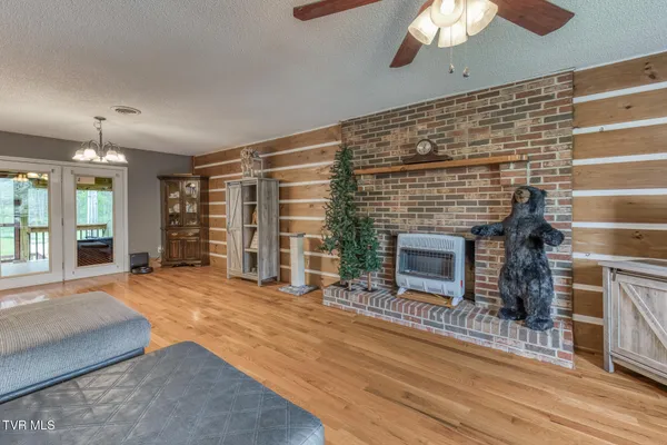 $449,900 | 12288 Bristol Highway, Bristol, VA 24202