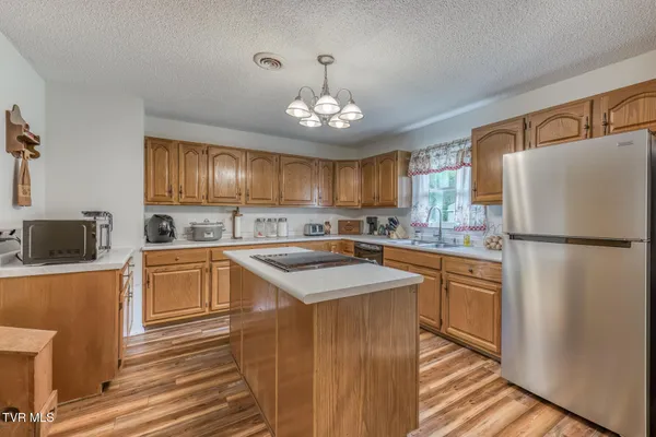 $449,900 | 12288 Bristol Highway, Bristol, VA 24202