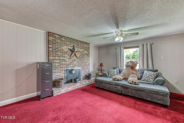 $449,900 | 12288 Bristol Highway, Bristol, VA 24202