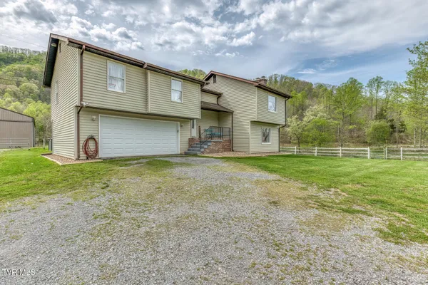 $449,900 | 12288 Bristol Highway, Bristol, VA 24202