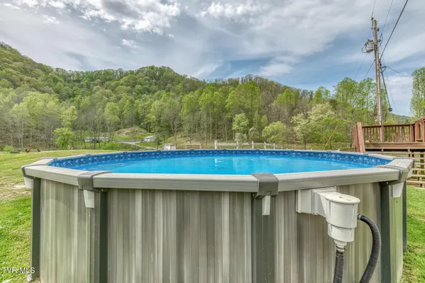 $449,900 | 12288 Bristol Highway, Bristol, VA 24202