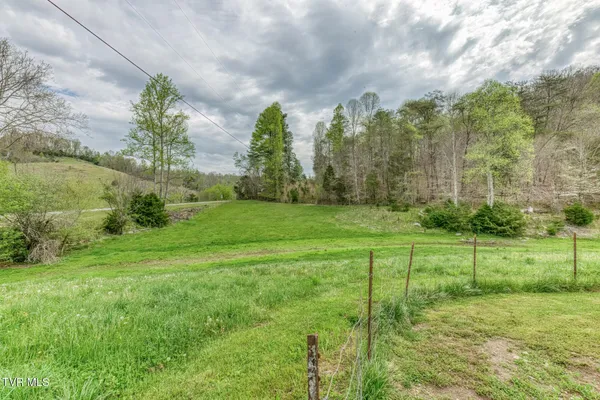 $449,900 | 12288 Bristol Highway, Bristol, VA 24202