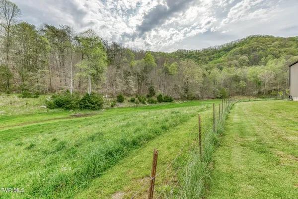 $449,900 | 12288 Bristol Highway, Bristol, VA 24202