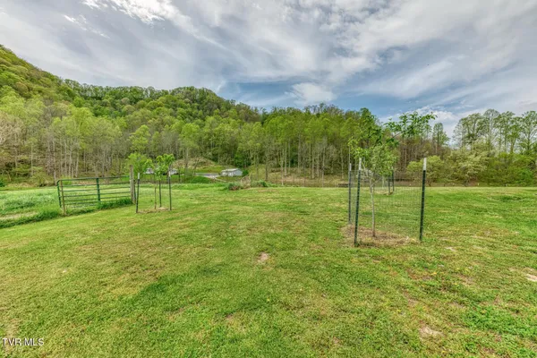 $449,900 | 12288 Bristol Highway, Bristol, VA 24202