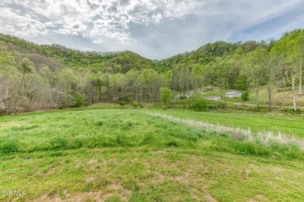 $449,900 | 12288 Bristol Highway, Bristol, VA 24202