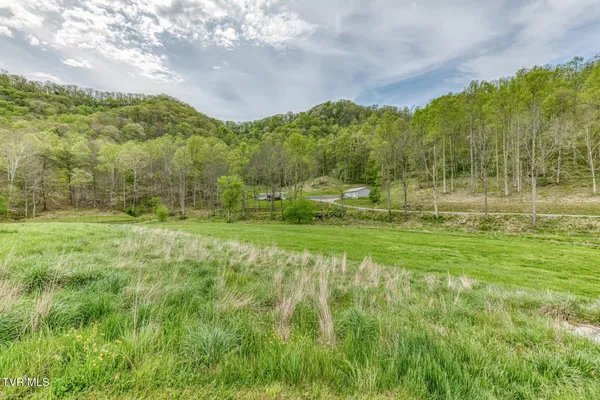 $449,900 | 12288 Bristol Highway, Bristol, VA 24202