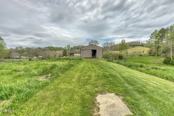 $449,900 | 12288 Bristol Highway, Bristol, VA 24202
