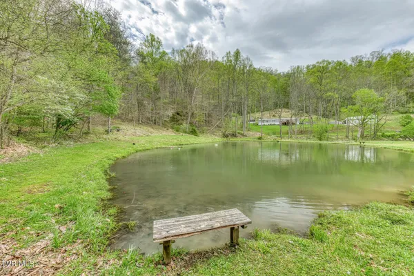 $449,900 | 12288 Bristol Highway, Bristol, VA 24202