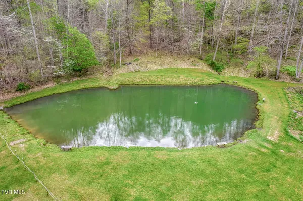 $449,900 | 12288 Bristol Highway, Bristol, VA 24202