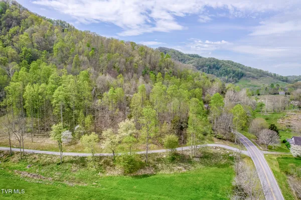 $449,900 | 12288 Bristol Highway, Bristol, VA 24202