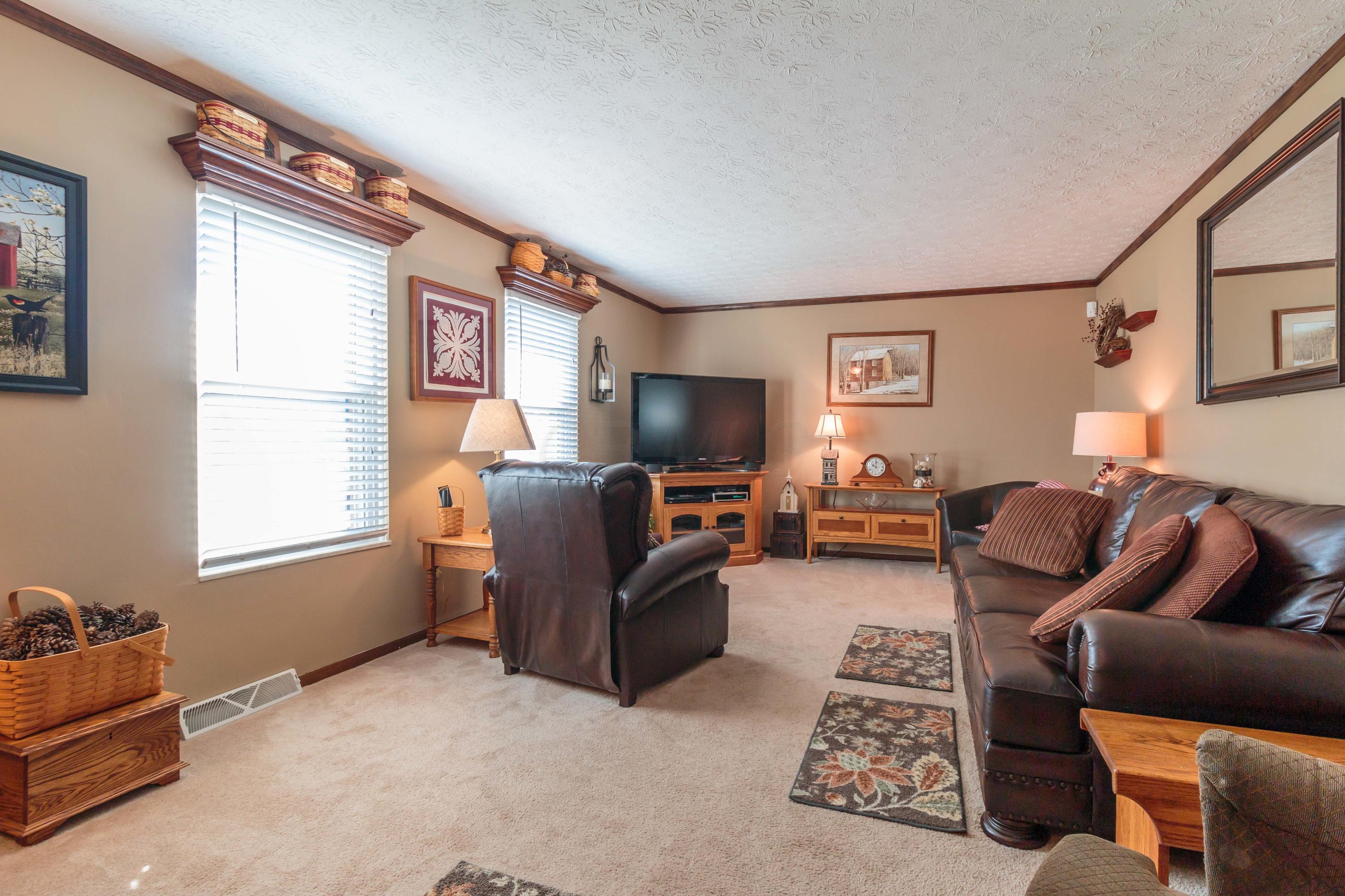 79 Roma Court Pataskala, OH 43062 - Photo 5 of 35