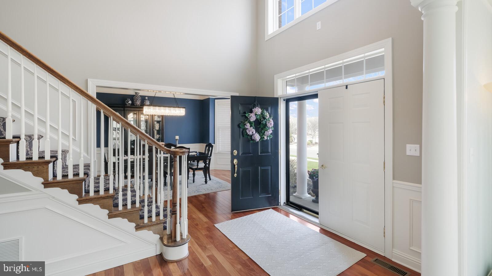 3335 Lancashire Road Furlong, PA 18925 - Photo 4 of 54 WELCOMING 2 STORY FOYER