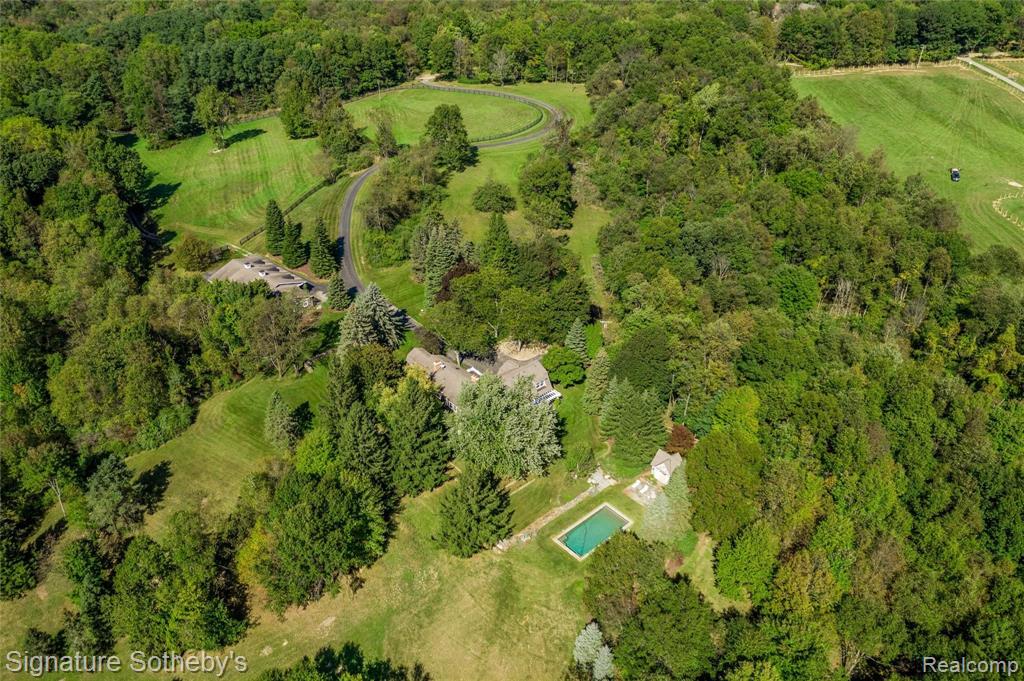 2212 East Brocker Road Metamora, MI 48455 - Photo 4 of 73