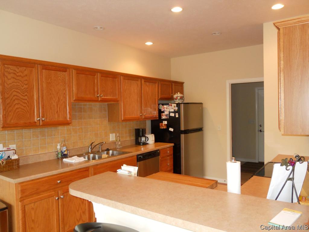 3823 Sugar Loaf Springfield, IL 62711 - Photo 10 of 15 Gallery Image 10