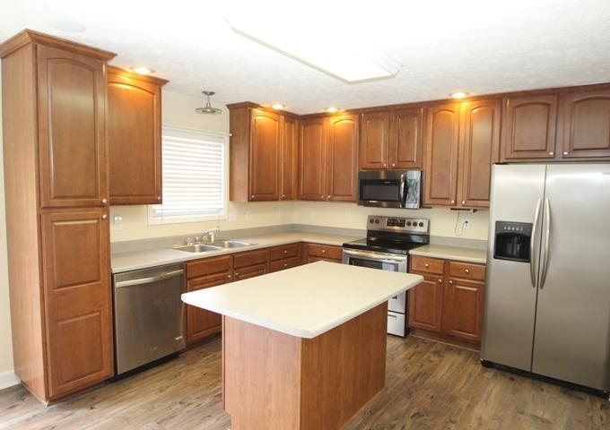 5801 North Trinity Lane Muncie, IN 47304 - Photo 4 of 26 Gallery Image 4
