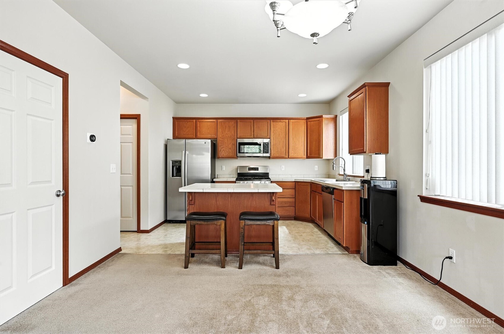 6627 Beverly Boulevard, Unit A Everett, WA 98203 - Photo 6 of 23