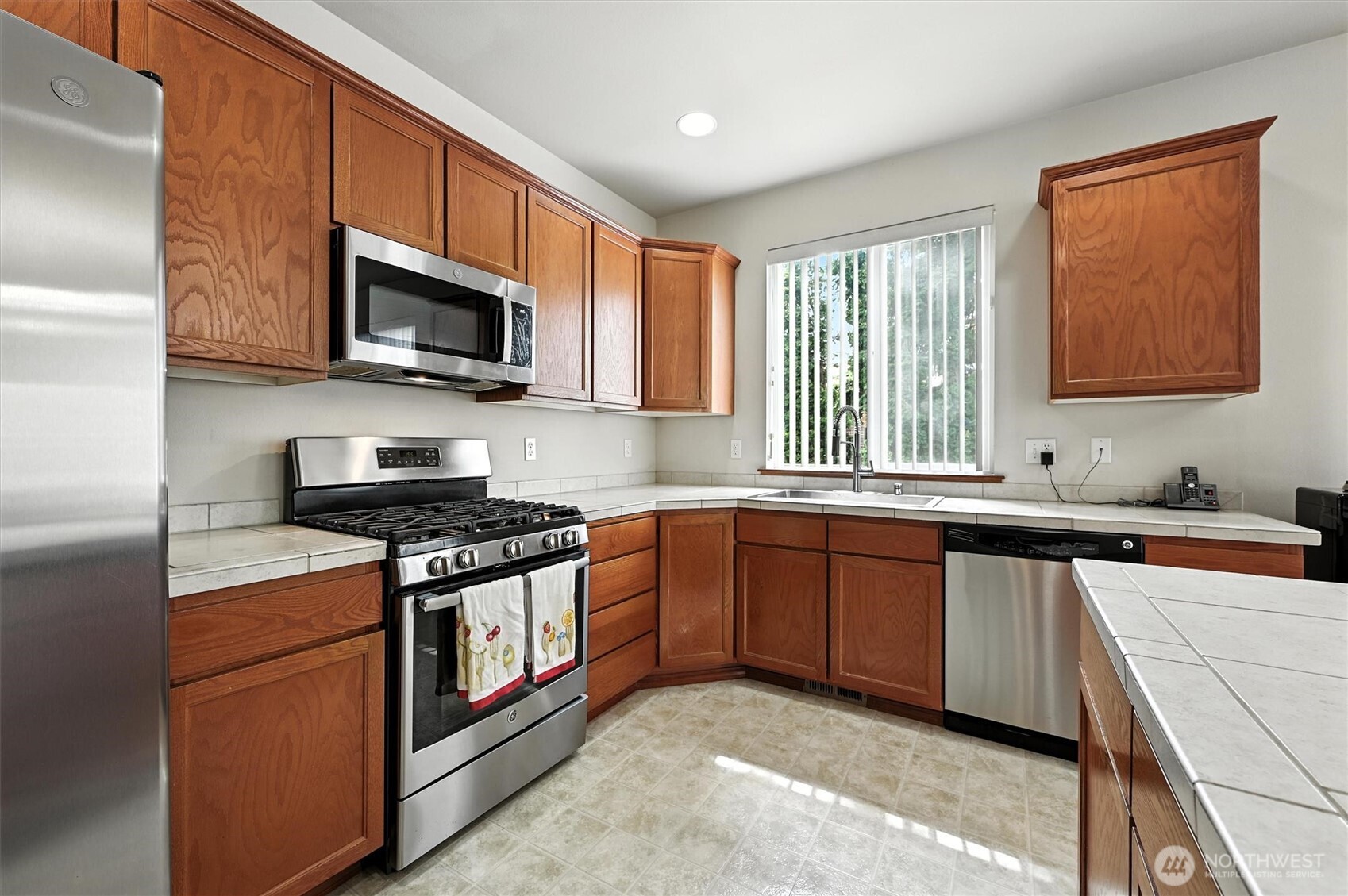 6627 Beverly Boulevard, Unit A Everett, WA 98203 - Photo 10 of 23