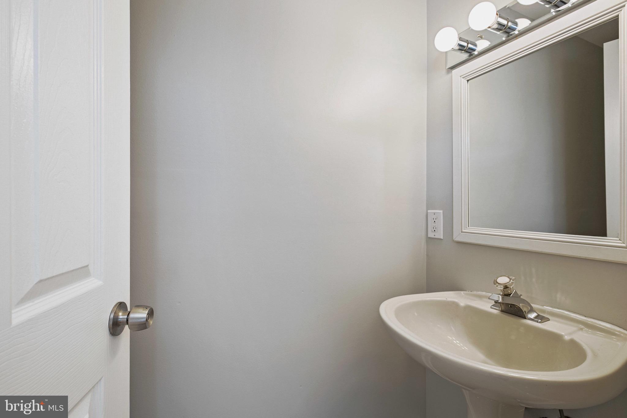 3343 Keswick Road Baltimore, MD 21211 - Photo 17 of 33 Half Bath off of Kitchen