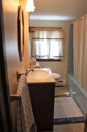 49 Old Farm Road Westfield, MA 01085 - Photo 14 of 23 Gallery Image 14