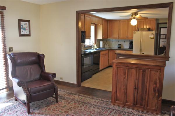 49 Old Farm Road Westfield, MA 01085 - Photo 3 of 23 Gallery Image 3