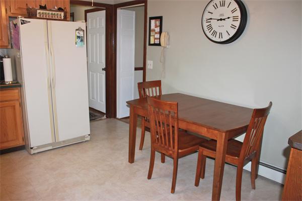 49 Old Farm Road Westfield, MA 01085 - Photo 6 of 23 Gallery Image 6