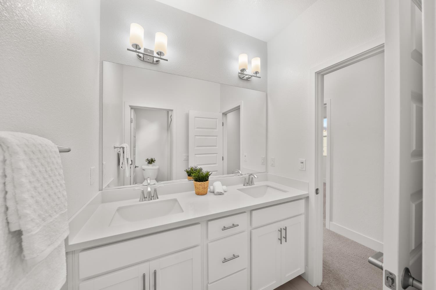 10523 Tenor Way Elk Grove, CA 95757 - Photo 43 of 57