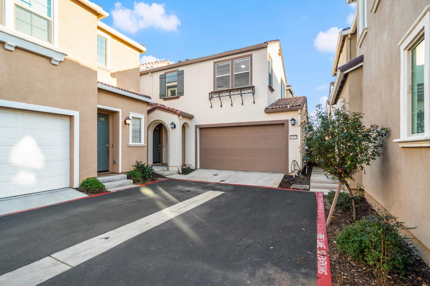 10523 Tenor Way Elk Grove, CA 95757 - Photo 8 of 57