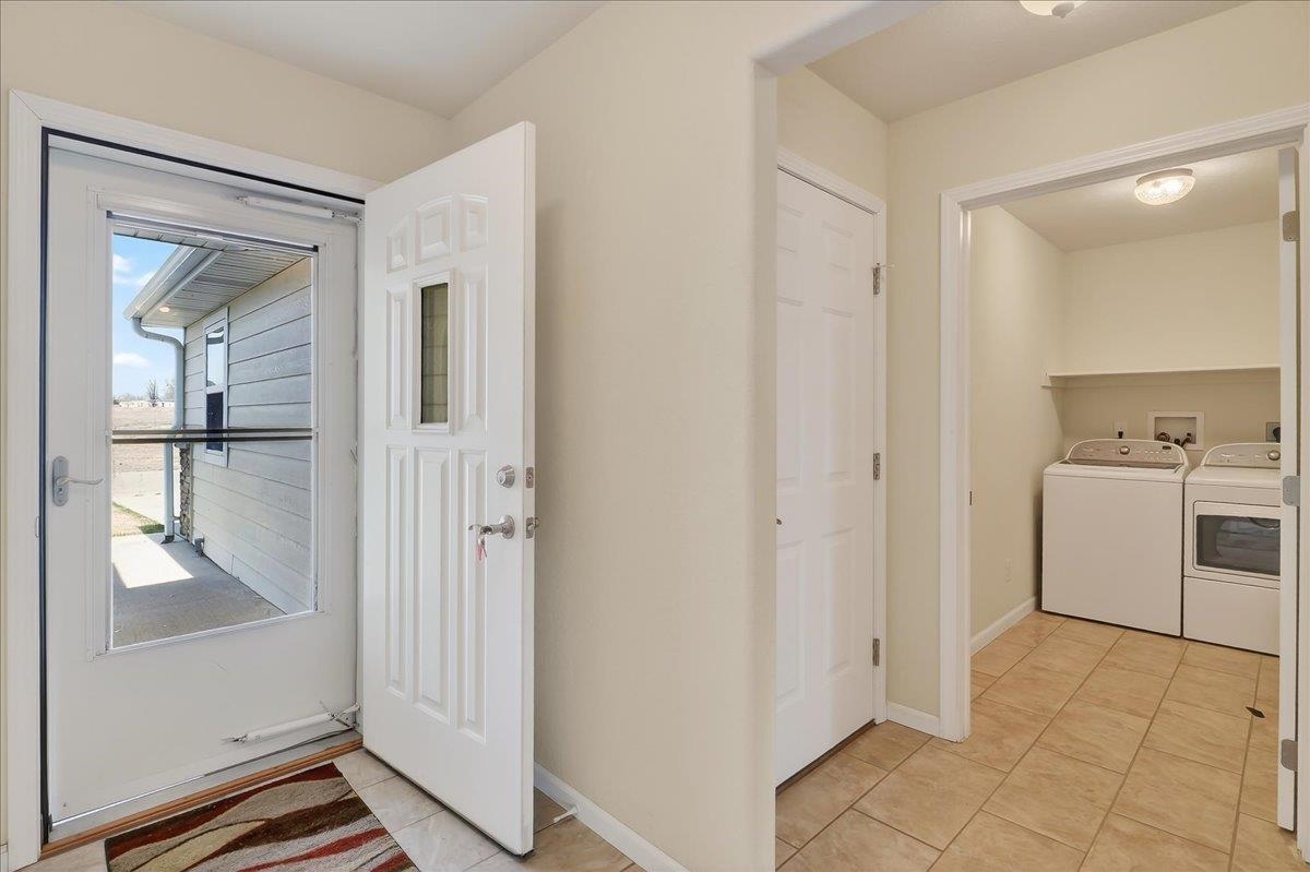 163 Pebble Lane Torrington, WY 82240 - Photo 9 of 50