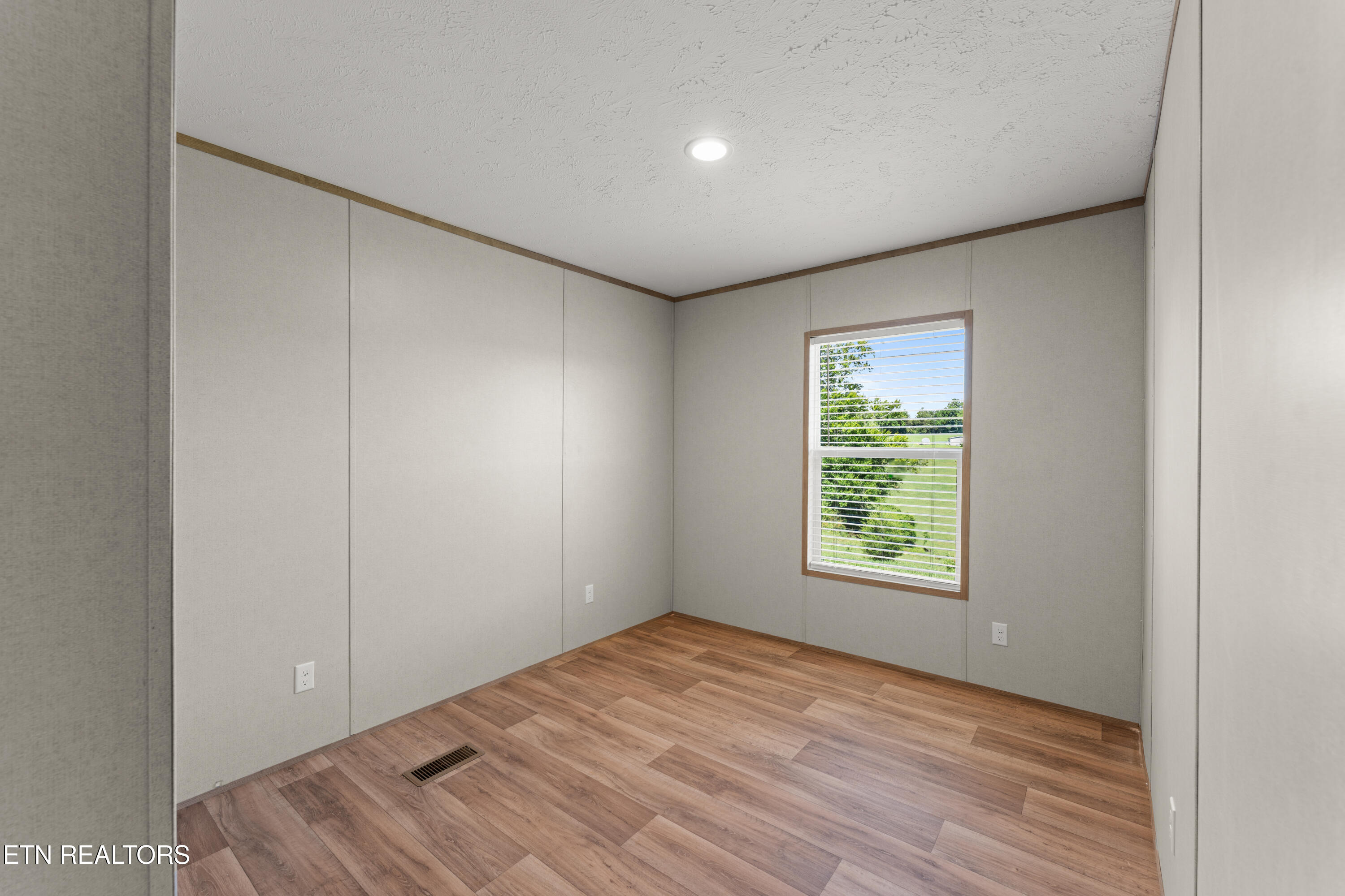227 Lookout Drive Rutledge, TN 37861 - Photo 29 of 30 BEDROOM 2