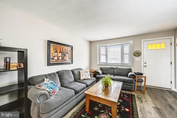 1923 Inverton Road Dundalk, MD 21222 - Photo 4 of 21