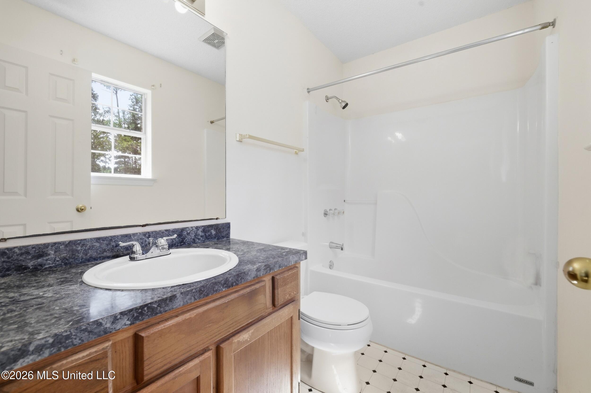 1617 Springridge Road Gautier, MS 39553 - Photo 28 of 39 28_r6__2736