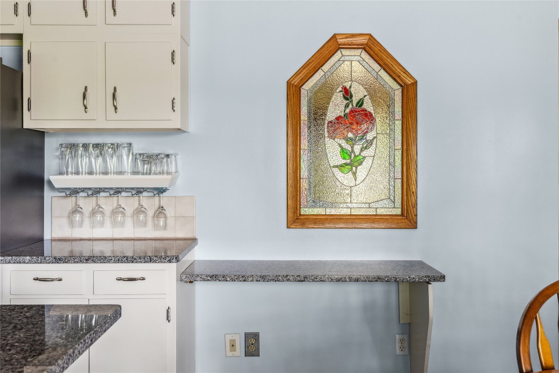 23 William Road Binghamton, NY 13901 - Photo 5 of 47 Gallery Image 5
