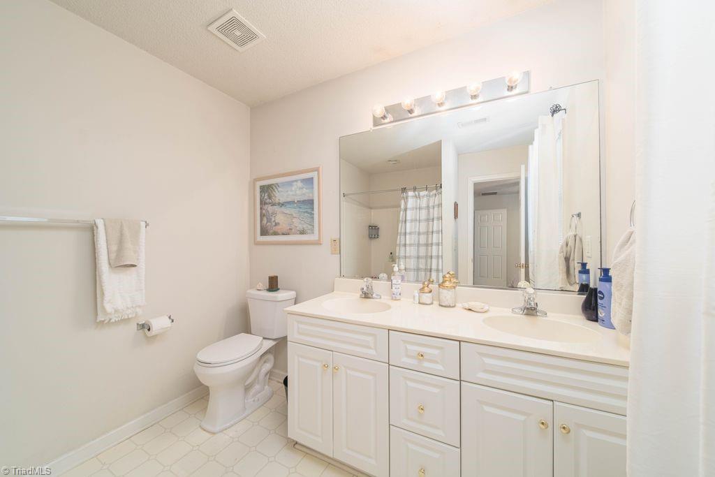 3616 Rising River Lane Greensboro, NC 27409 - Photo 13 of 22