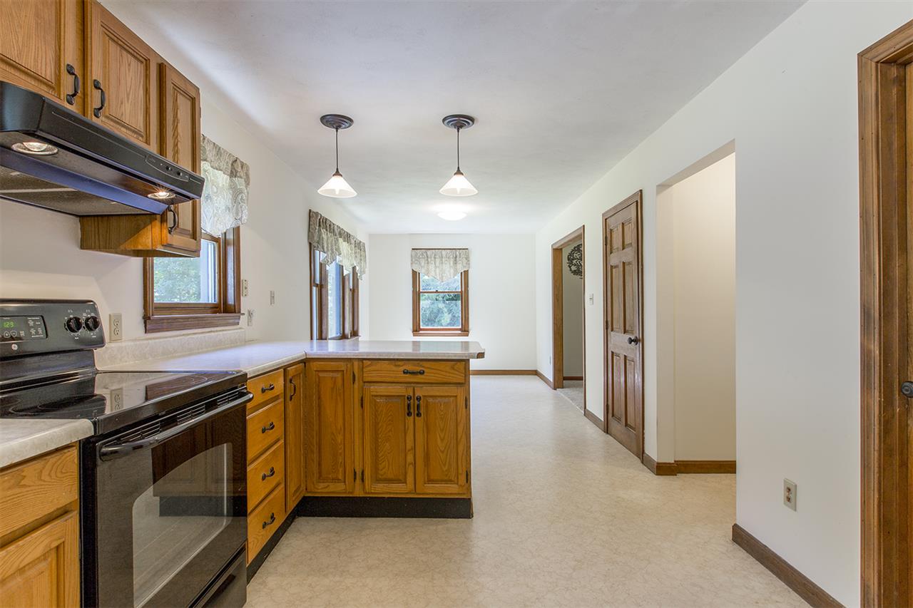 153 Exeter Road Newmarket, NH 03857 - Photo 5 of 29 Gallery Image 5