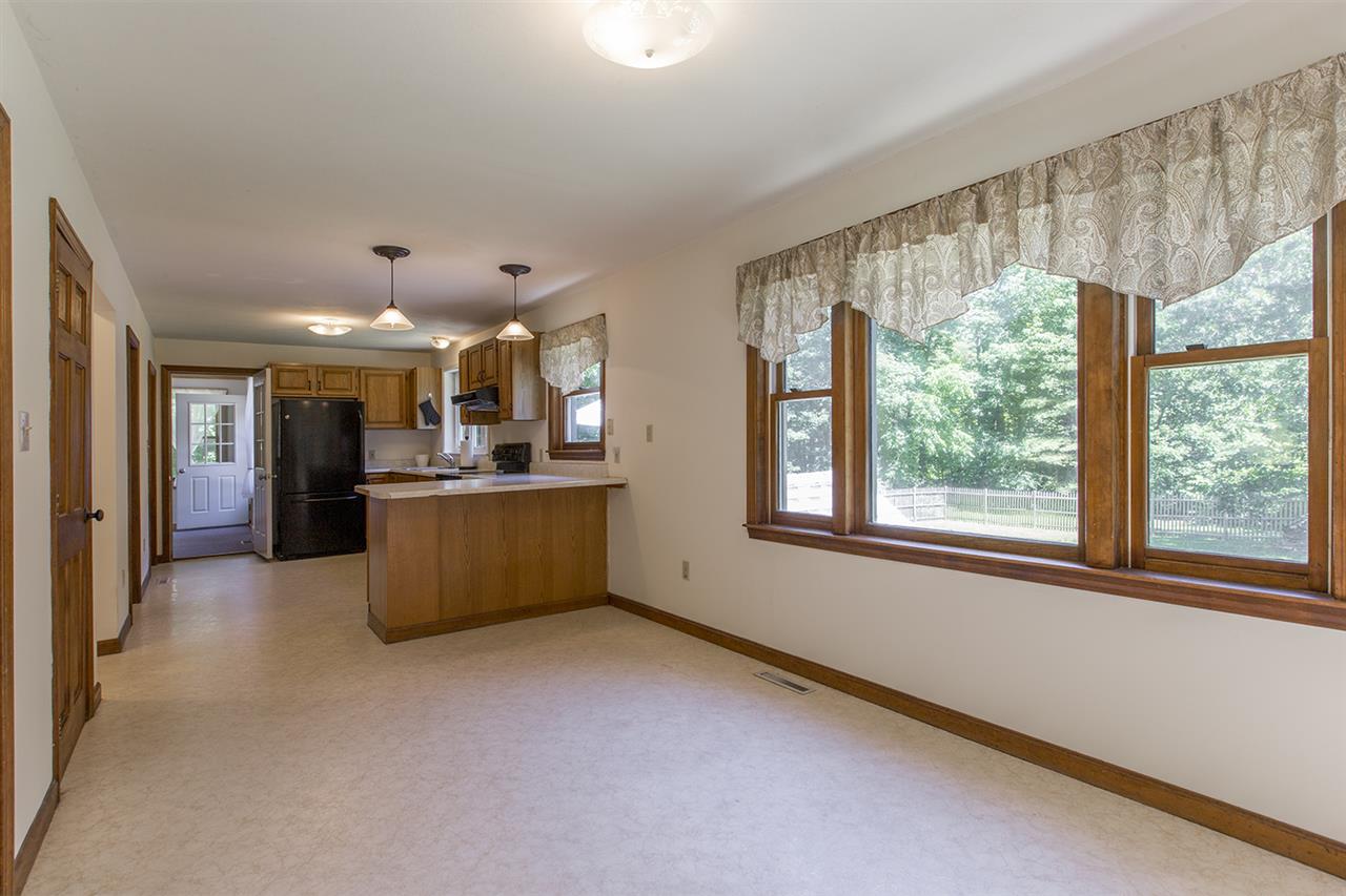 153 Exeter Road Newmarket, NH 03857 - Photo 7 of 29 Gallery Image 7