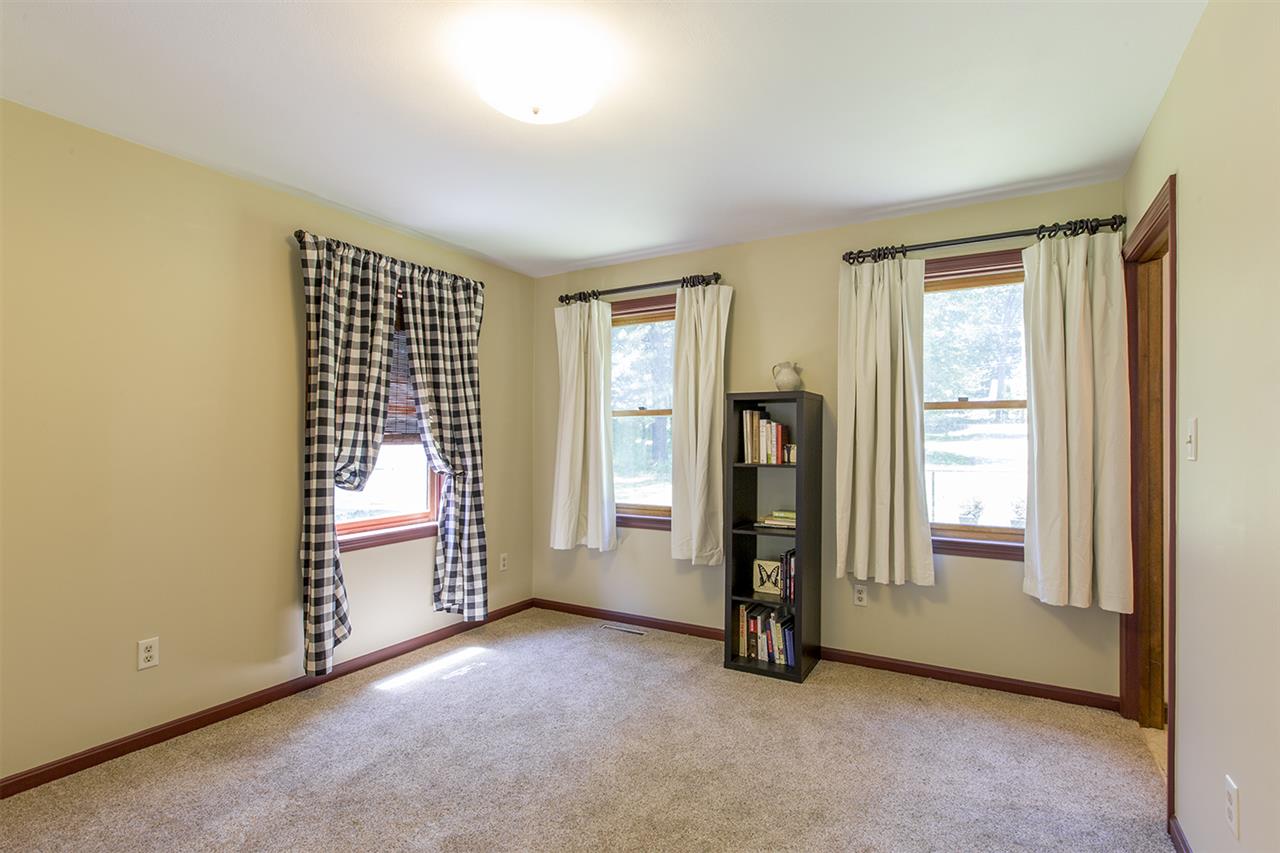153 Exeter Road Newmarket, NH 03857 - Photo 9 of 29 Gallery Image 9