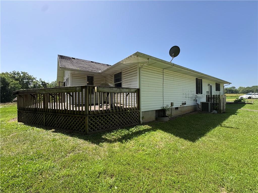 1046 Northwest 475th Road Centerview, MO 64019 - Photo 19 of 21